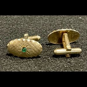 Gold Tone and Green Gem Star Cuff Links